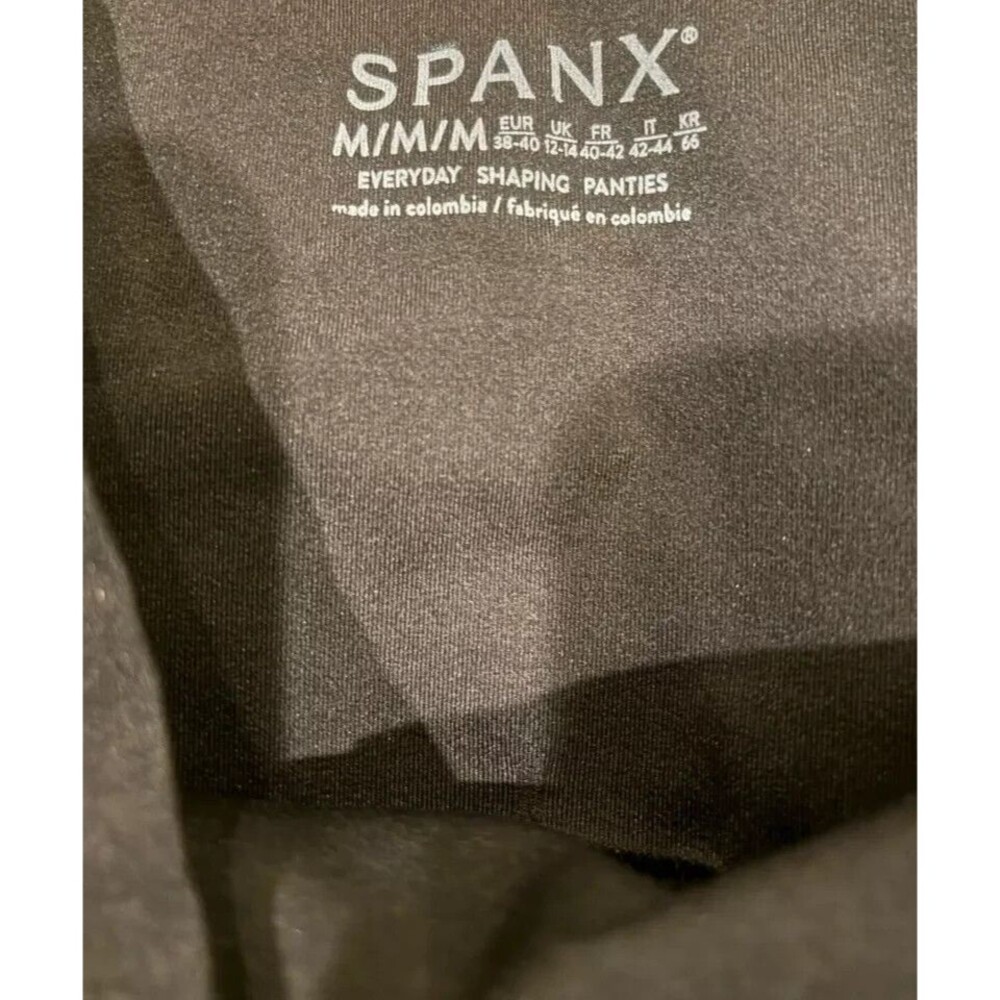 Spanx Everyday Shaping Slimming Underwear  Briefs SS0715 Women's sz M Black - Picture 3 of 4
